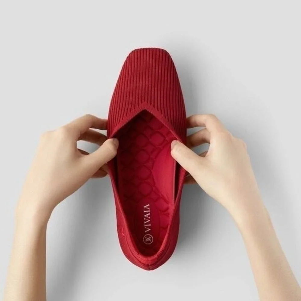 VIVAIA Lightweight Square-Toe V-Cut Flats Margot Walker RED EU/39.5 US/8.5